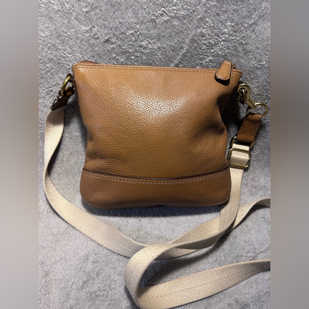 Coach Park Pebbled Leather Swingpack w/ Gold Hardware - Picture 5 of 14